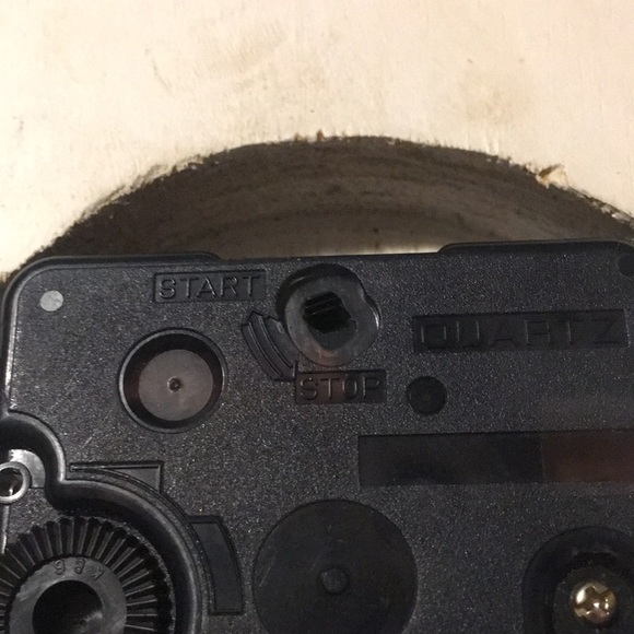 Mickey mouse shaped clock - Picture 13 of 13